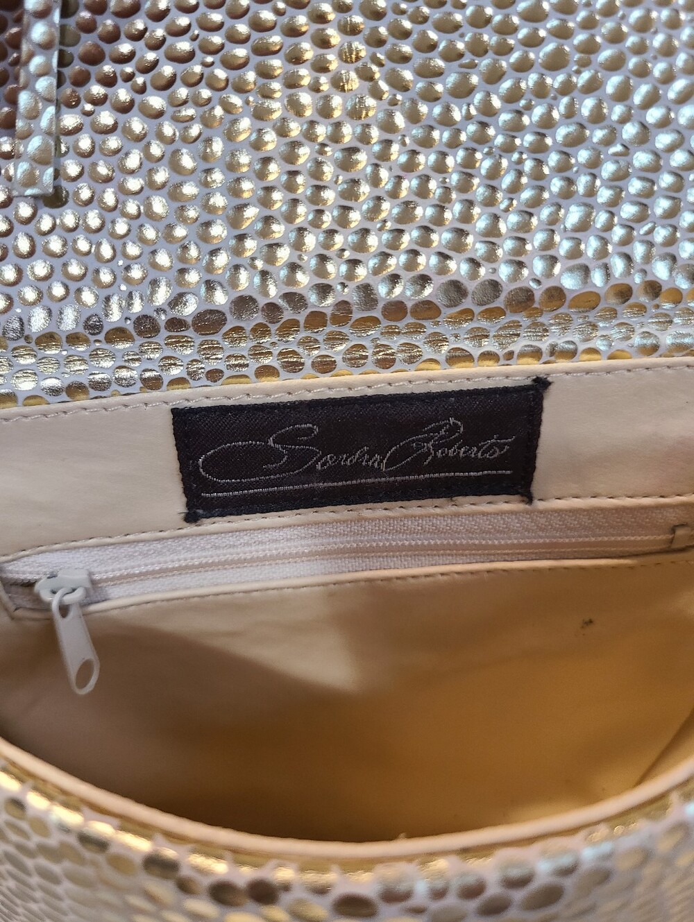 Vintage Sondra Roberts Gold Textured Crossbody Bag with Tassel Charm - Picture 4 of 5